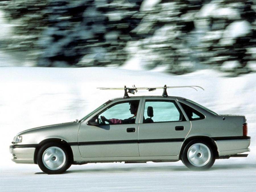  Opel Vectra V6 1993 года  (фото 4 из 17)